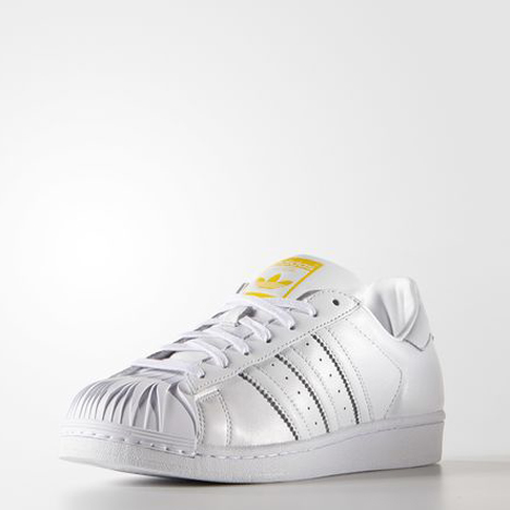 Pharrell-Williams-Zaha-Hadid-Superstar-Pharrell-Supershell-Shoes-adidas_dezeen