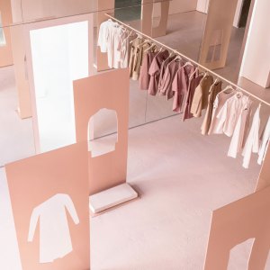 COS-LA-Pop-Up-Store_Snarkitecture_dezeen_sq