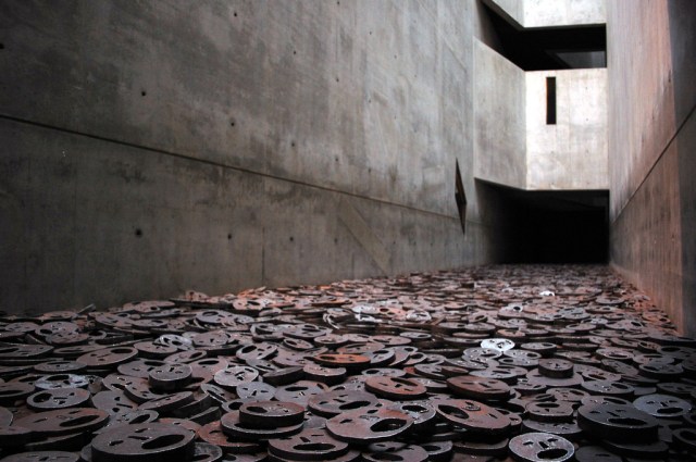 4702417447_f680ed4269_b