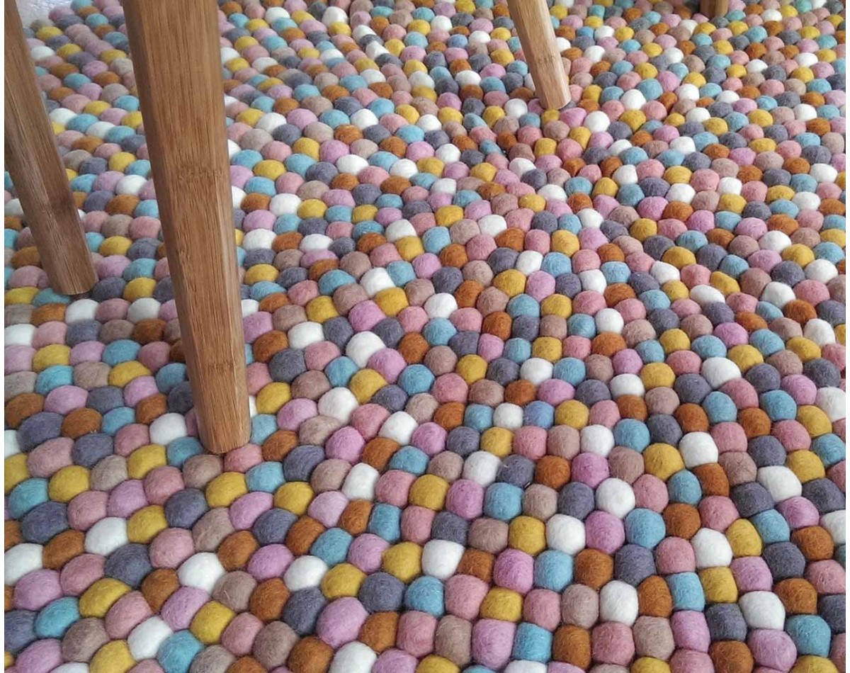 houten-stoel-tapijt-eigen-kleuren-online