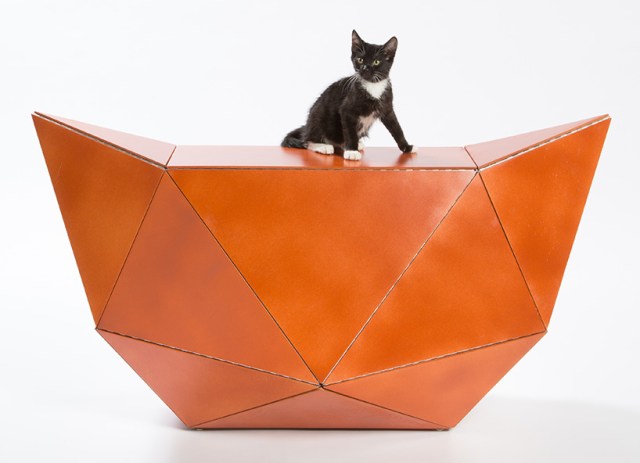 architect-designed-cat-houses-los-angeles-giving-shelter-fixnation-designboom-08
